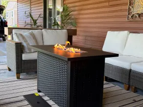 SoHo-Lakeside Retreat - Image 3