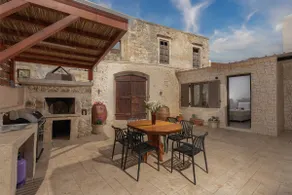 Villa Pisha Stone Villa with Pool - Image 4