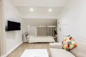 Studio with air conditioning + free parking - Image 2