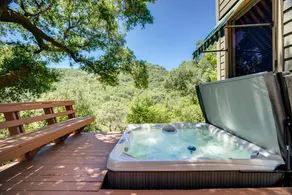 Santa Rosa Wine Country Pool & Hot Tub Retreat - Image 4