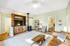 Cloverdale Creekside Retreat - Image 2