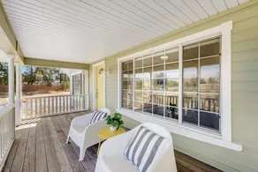 Healdsburg Vineyard Farmhouse with Game Barn - Image 4