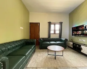 MYS- Regal Haus: Luxurious 3BHK, 50"TV - Image 4