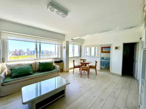 Excellent location and with a unique panoramic view! - Image 4