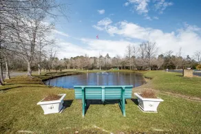 Colony Club - Image 4