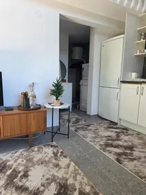 Stylish Newly-Built 35 m² Guesthouse with Sovloft - Image 5