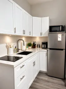 Modern Retreat | Private Entrance + Free Parking - Image 2