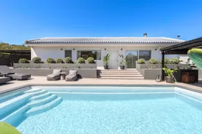 Solena Villa - Image 2