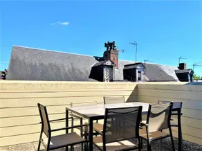 House for 8 guests with 2 terraces in Forges-les-Eaux - Image 5