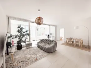 Modern 2 bed 2 bath - home gym, office, parking - Image 2