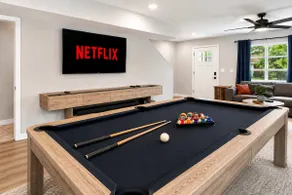 Iconic Bourbon-inspired home perfect for groups! - Image 2