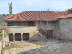House w/ Garden 1800m² | Free Dogs | EV Charge - Image 2