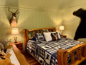 National Park Cabin | Hot Tub | Pets Welcome - Image 3