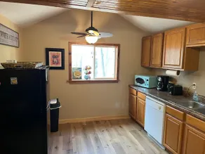 The Birch House - Gladwin Cabin plus Bonus Room! - Image 5