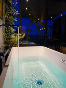 Signature Retreat: Hot Tub, Sauna, and Valley Views - Image 2