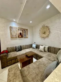 Elite Studio 1: Pure Elegance La Colombe Blanche - Image 4