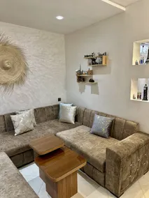 Elite Studio 1: Pure Elegance La Colombe Blanche - Image 5