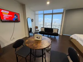 Exclusive Sky Apartment w / Jacuzzi & Pool - Image 5