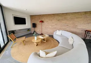 Apartment for 5 people with a view from the 7th floor - Image 3