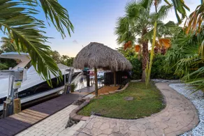 3BR Canal Home, Heated Pool, Canal Views - Image 2