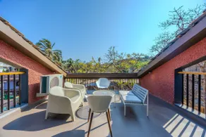 4BHK Villa Near Candolim W/ Pool, Bar & Breakfast - Image 5