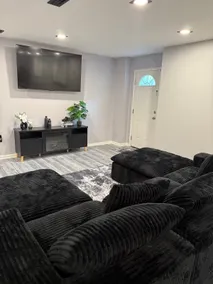 Modern Luxe 2BR Suite | Private Entry | Parking - Image 5