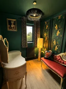 Muddy Boots-La Petite Mews - Image 2