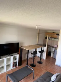 Secure residence with pool and gym, - Image 5