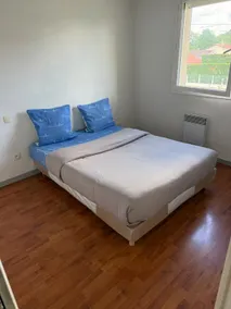 Secure residence with pool and gym, - Image 2
