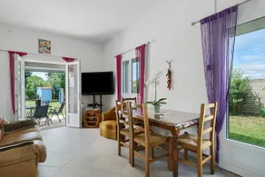 Holiday Home "Le Cocon Taillonais" with Private Pool, Wi-Fi, and Air Conditioning - Image 5