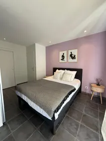 Independent air-conditioned house in Avignon for 2 to 4 people - Image 5