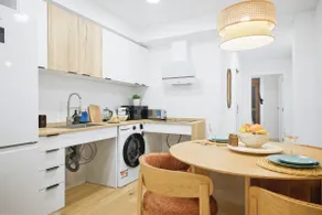 Moderno loft reformado, Smart TV, AC, Beach, 3Pax - Image 2