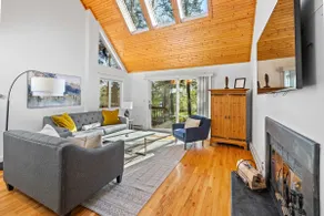 Lakefront Chalet | Dock, Sauna & Fireplace - Image 4