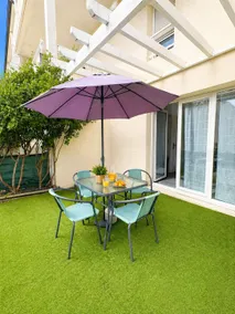Beautiful Aytré apartment, beach, garden & parking - Image 4