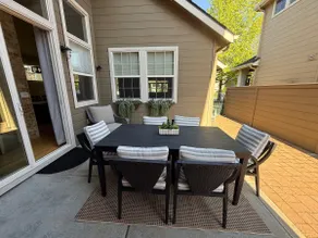 Bright & Spacious Meridian Home - Game Room, pool - Image 5