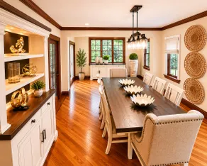 Spacious Colonial Retreat | Free Parking |Near NYC - Image 3