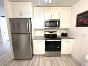 Lions Tide cottage-Downtown-Pet friendly-Beaches - Image 3