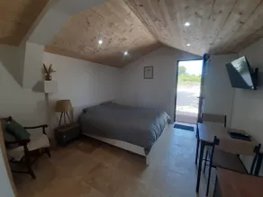 Tiny Lodge Cocoon Comfort & Quiet in the heart of the Gers - Image 2