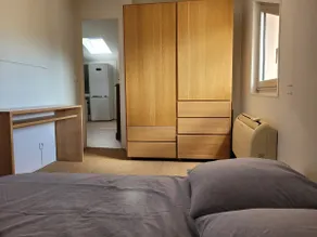 Air-conditioned apartment with parking. Bourgades neighborhood - Image 3