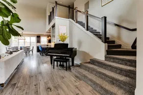 Exclusive Luxury Retreat Near UO & Autzen - Image 3