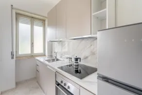 Bright Flat with Large Balcony, Near Beach - Image 3