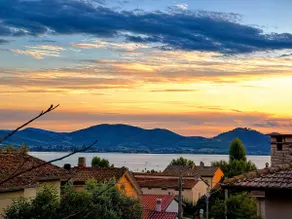 Nido Dei Tramonti - Lake View and Garden - ItalyWeGo - Image 5