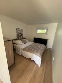 Apartment with a terrace - Image 2