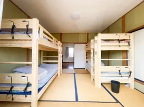 6-minute walk from Isesaki Station｜Spacious 2LDK for exclusive use｜2 bedrooms｜Maximum 7 guests｜Free parking for 2 cars, Apartment Hotel. - Image 2