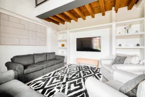 Luxury 5BR Retreat near Navigli - Image 5