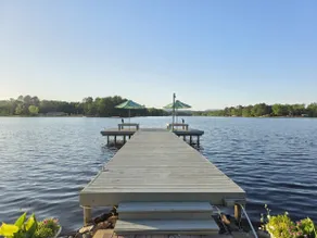 Happy Dock Hideaway - Image 2