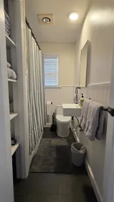A Cozy 2-BR House w/ AC - Image 5