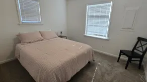 A Cozy 2-BR House w/ AC - Image 4