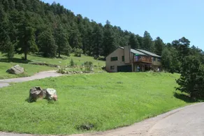 Contemporary Mtn. Home near Red Rocks and Denver with Gourmet Kitchen - Image 2