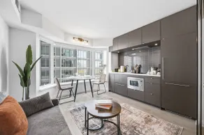 Luxe 1BR, Boutique 5-Star Stay - Image 3